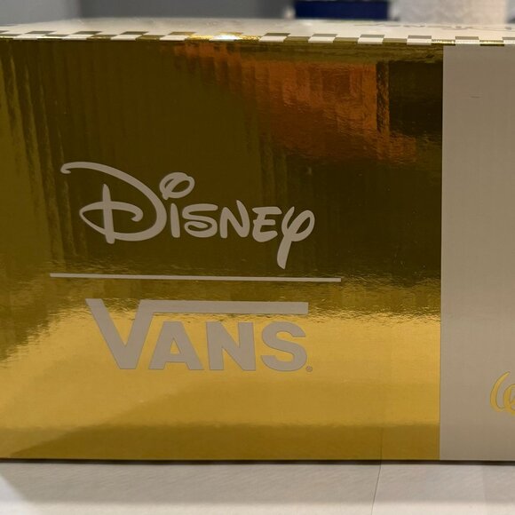 Disney Women's Vans NWT Size 7.5 - Picture 2 of 9